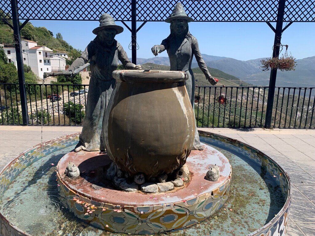 Fuentes del mirador con las brujas