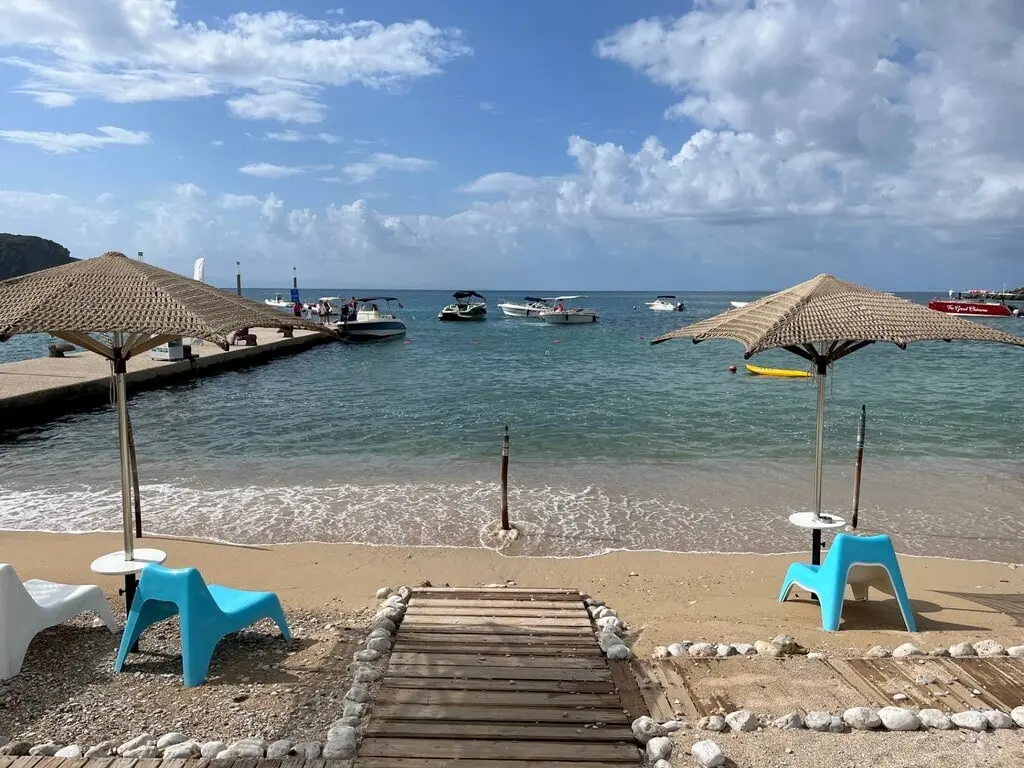 Spile beach, la playa de Himarë