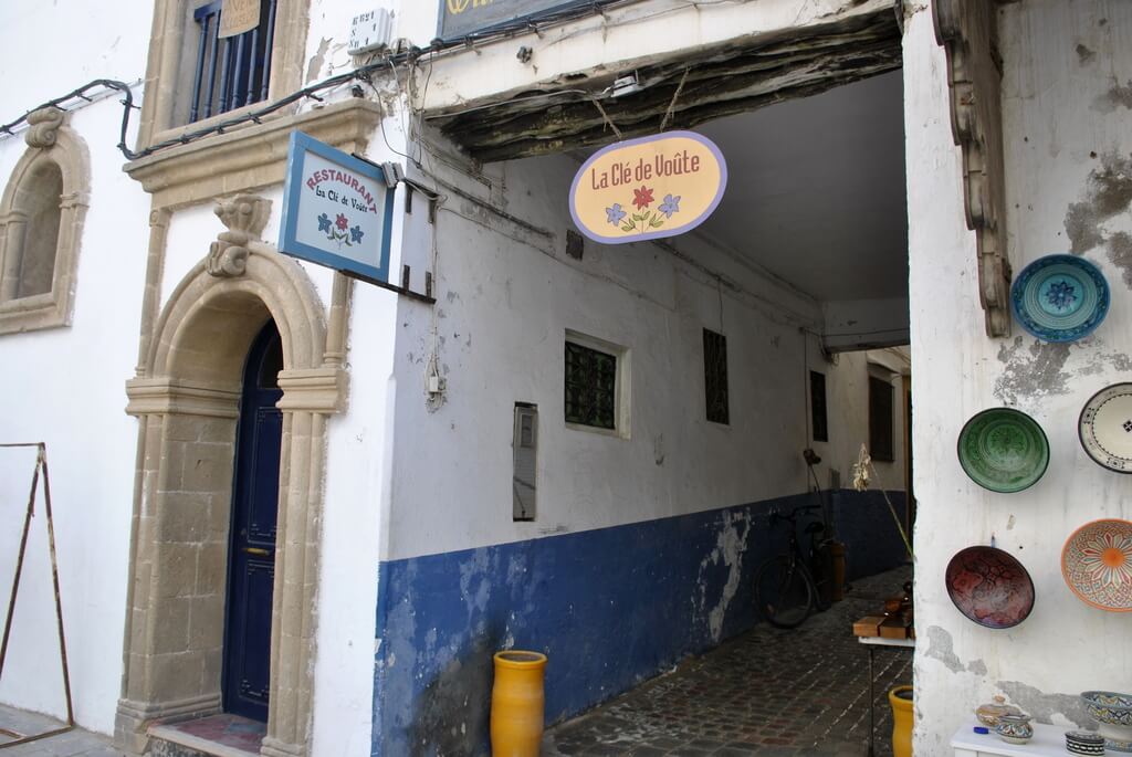 Callejón comercial de la medina