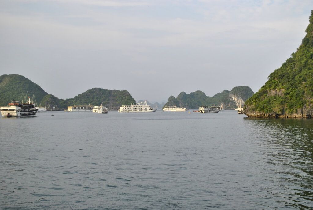 crucero bahía de Halong