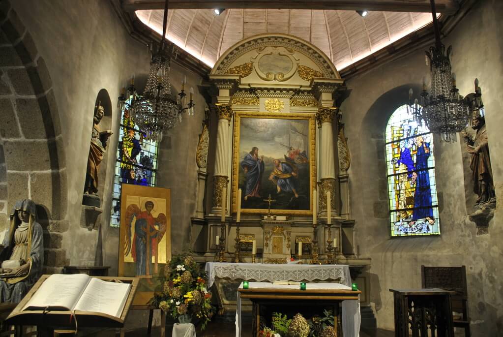 interior iglesia