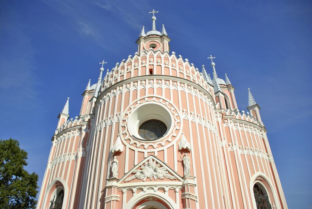 La iglesia rosa de San Petersburgo