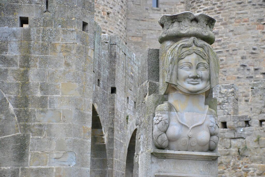 La Dama Carcas a la entrada de la Porte Narbonnaise