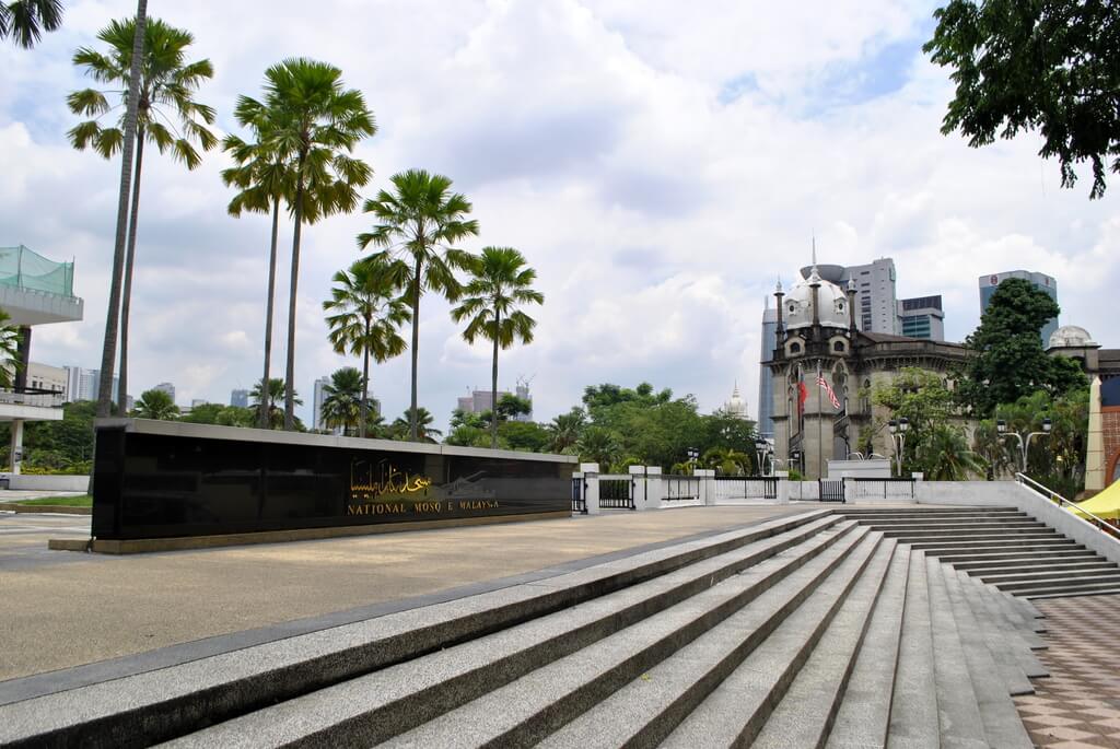 mezquita nacional Kuala Lumpur