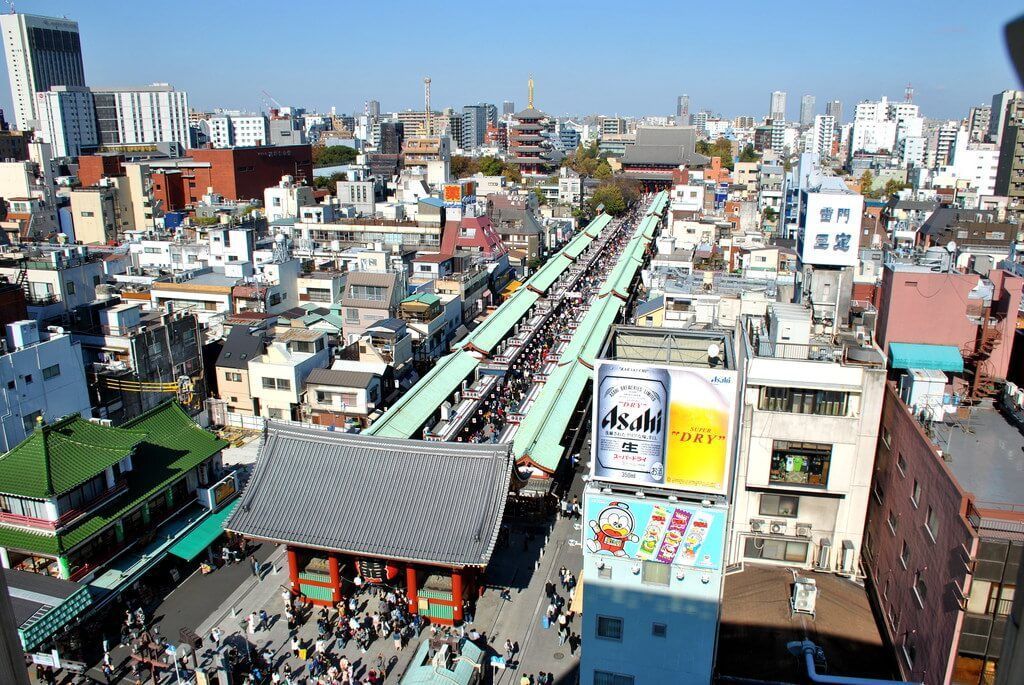 Nakamise Dori desde el Centro de Información turística de Asakusa