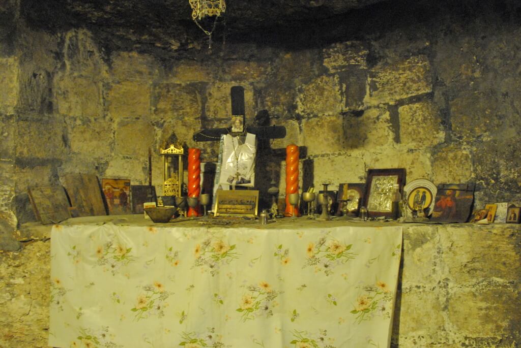 Altar dentro de la Iglesia de San Gabriel