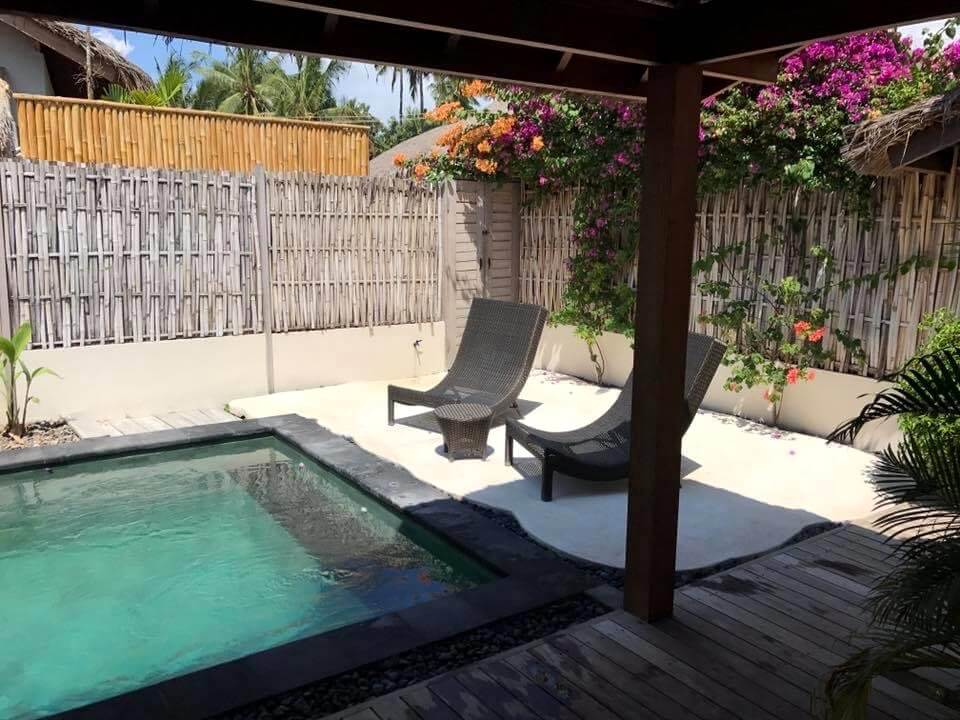 Piscina de nuestra villa privada en Gili Air