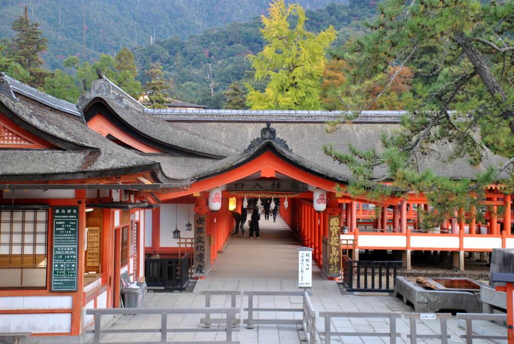 Entrada al Santuario Itsukushima