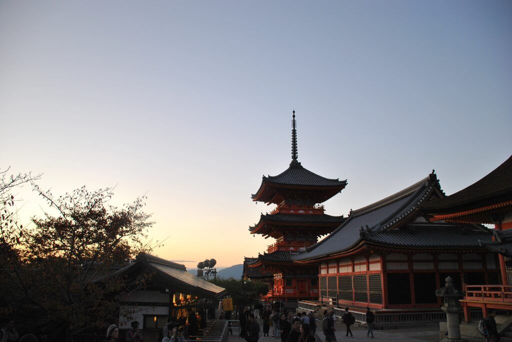 Atardecer en Kiyomizu-Dera