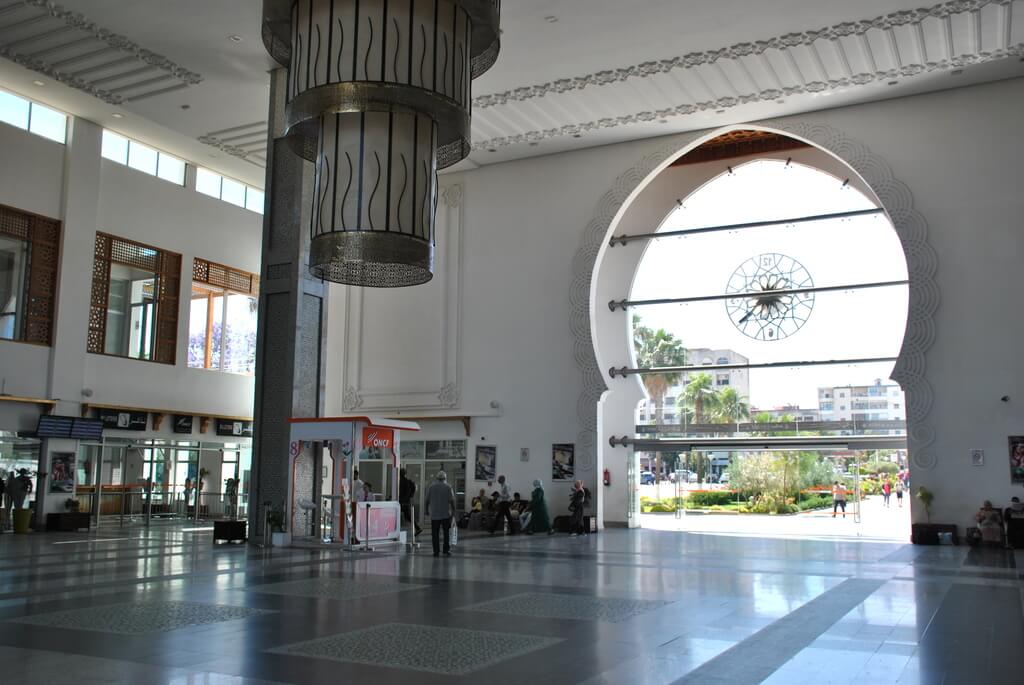 Interior estación de trenes de Fez Interior estación de trenes de Fez