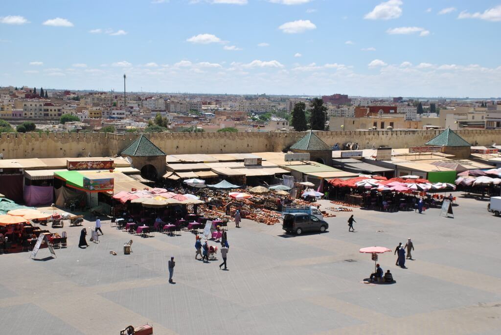 Plaza El-Hedim desde la terraza del Pavillon des Idrissides