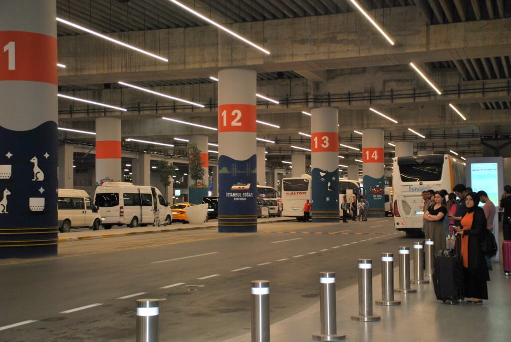 Terminal de autobuses de Havaist