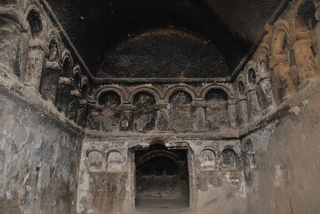Interior Catedral de Selime