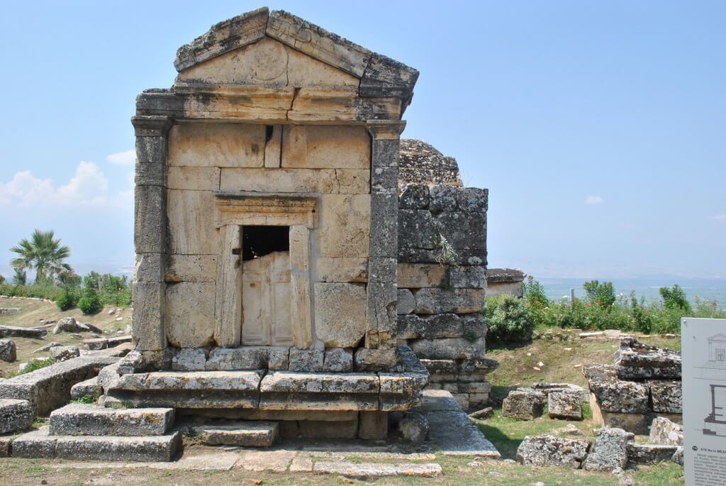 Tumba de la necrópolis de Hierápolis