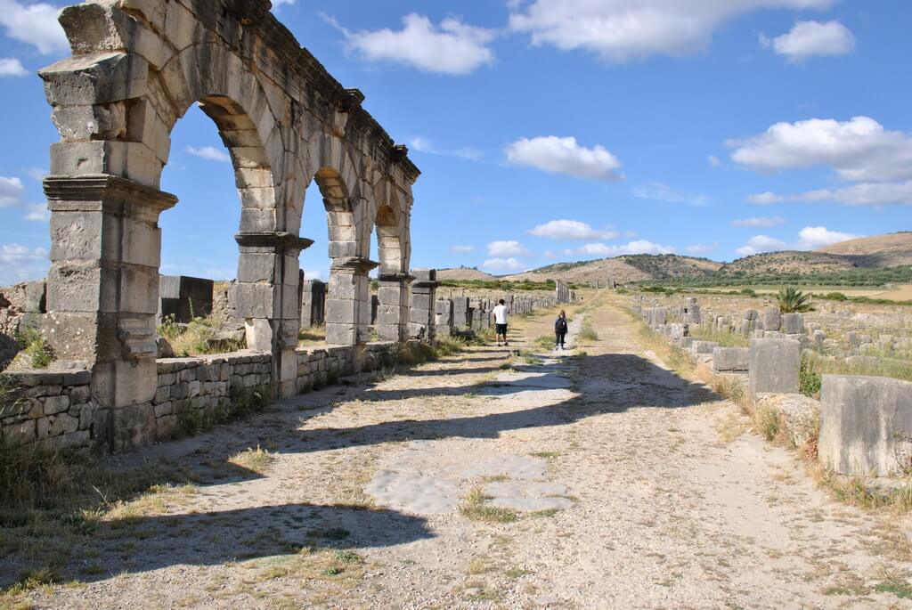 Ruinas del Palacio de Gordiano en la Decumanus maximus