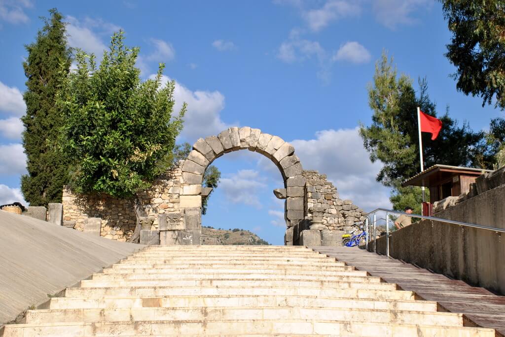 Puerta de César.  Acceso directo a las ruinas de Volubilis