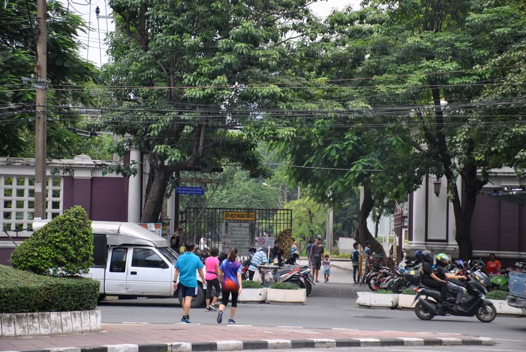 Puerta de entrada al Lumphini Park