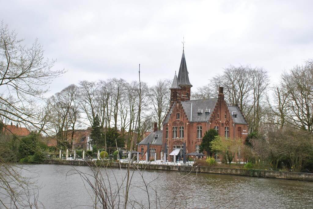 Minnewater, Brujas