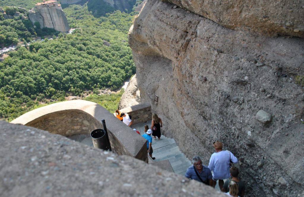 Escaleras de subida al Monasterio