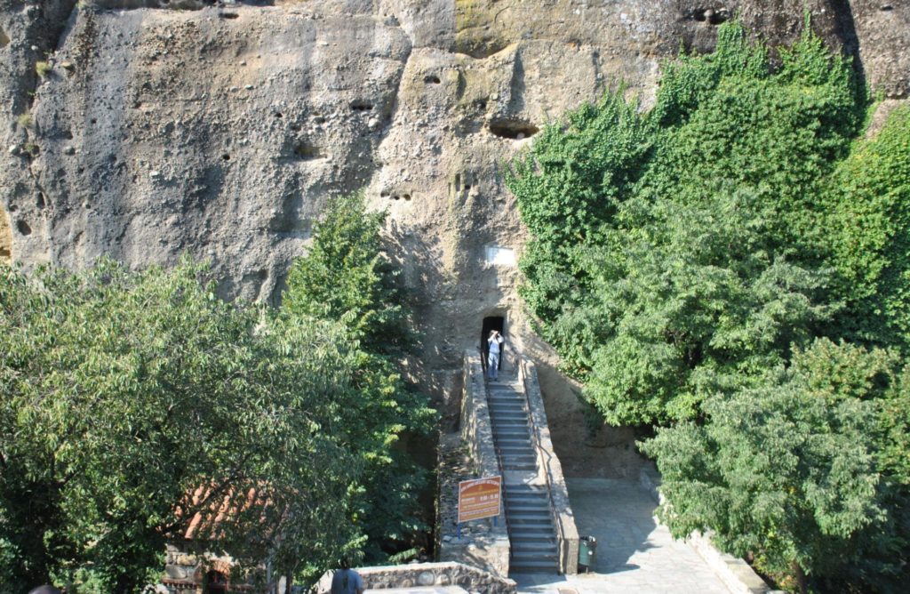 Escaleras para acceder al Gran Meteoro