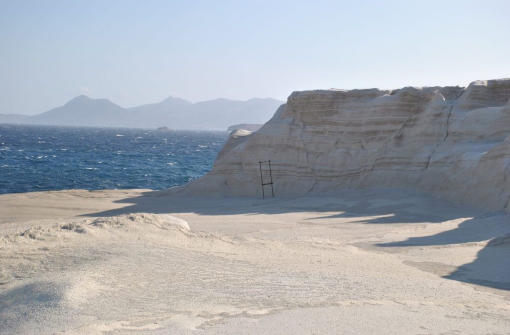 playa de Sarakiniko