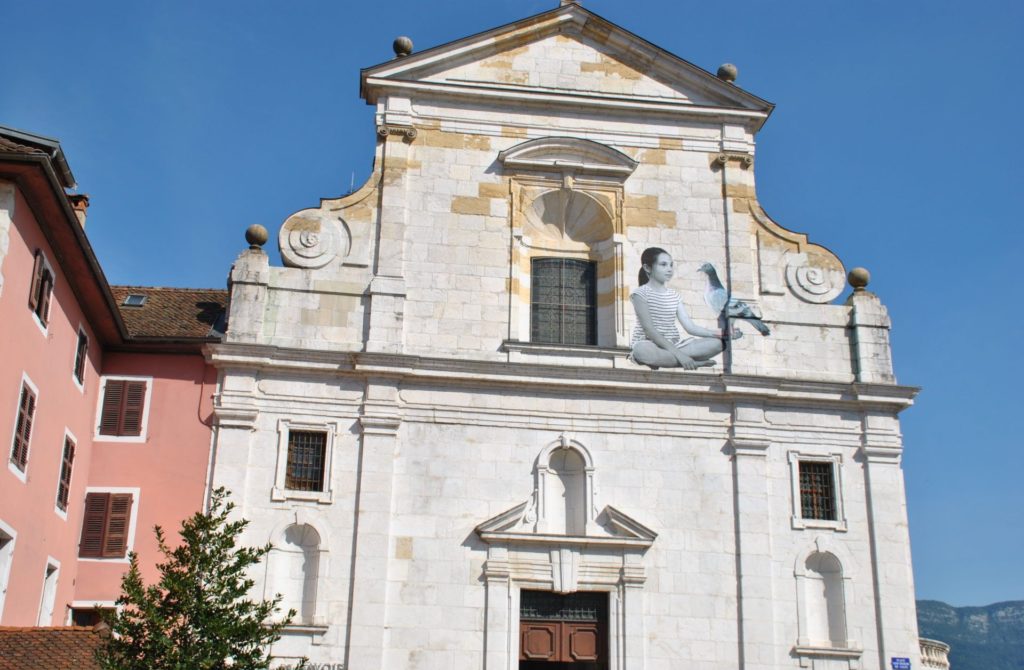 Fachada de la Iglesia de San Francisco de Sales