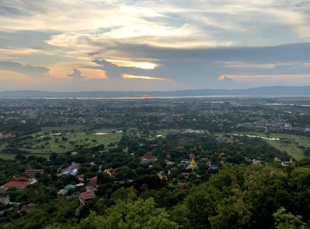 vistas desde mandalay hill