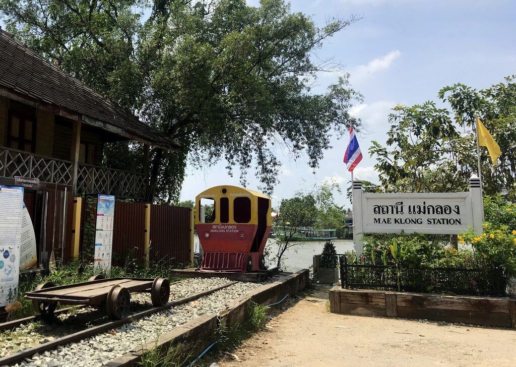 mae Klong, el mercado de las vías del tren