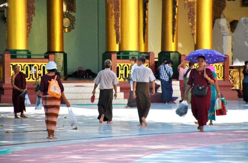 Visitando la Shwedagon Pagoda