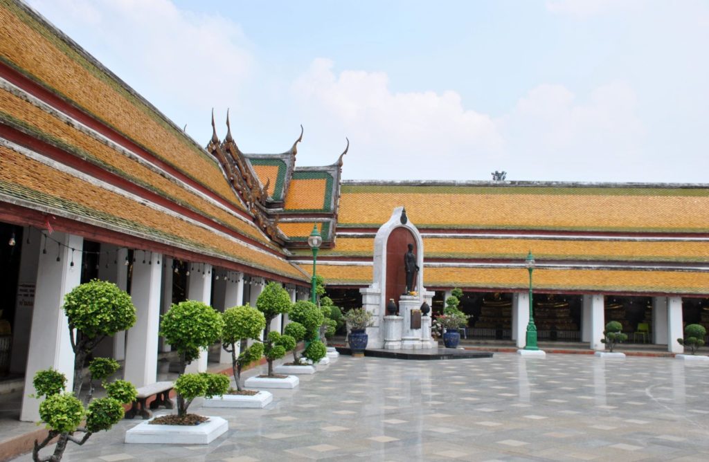 Interior del Wat Suthat