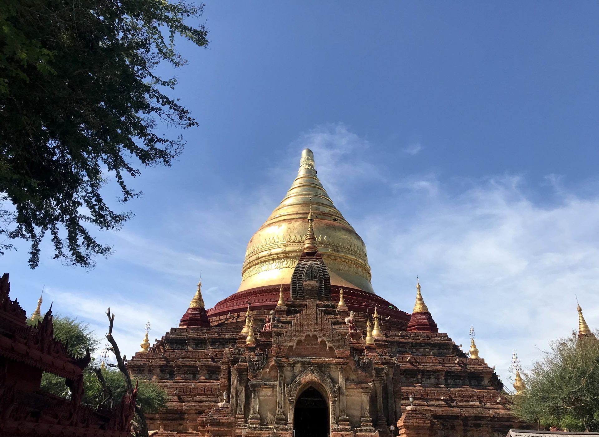 Entrada a la pagoda