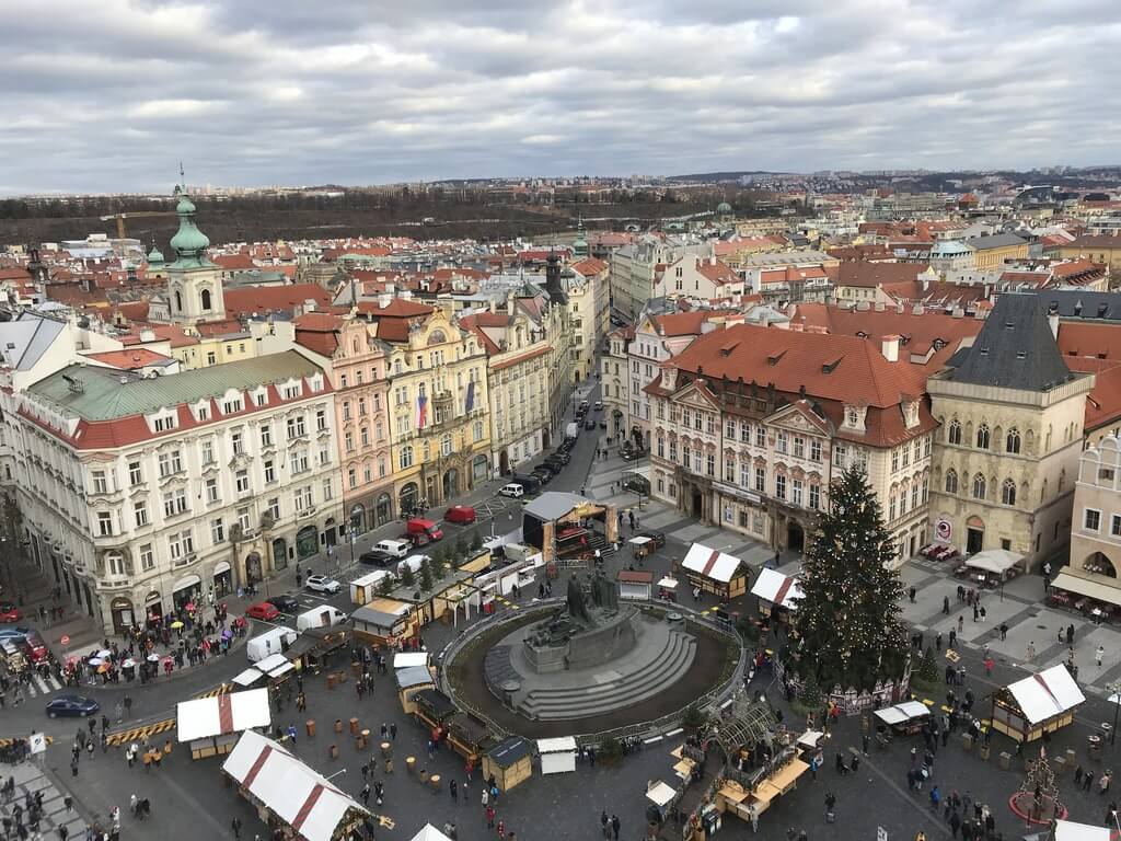 Plaza de la Ciudad Vieja desde las alturas