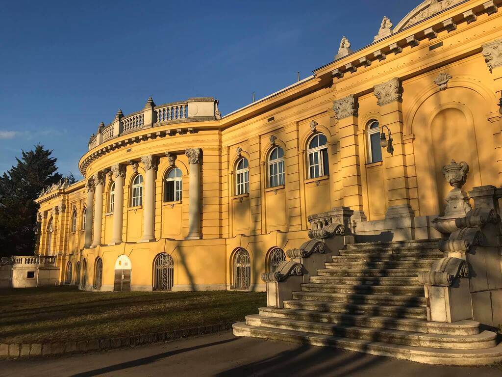 guía para visitar el Balneario Széchenyi