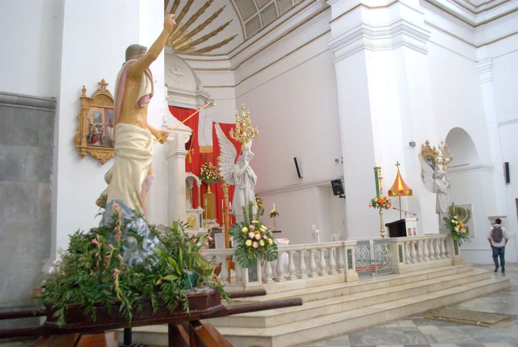 Altar principal de la Catedral de Santa Marta