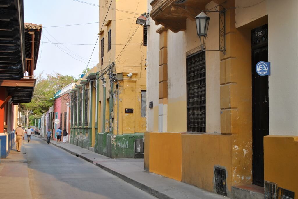 Coloridas calles en Santa Marta