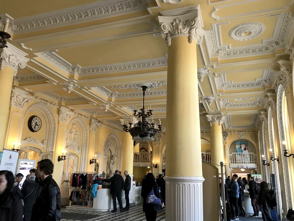 visitar el balneario Széchenyi de Budapest