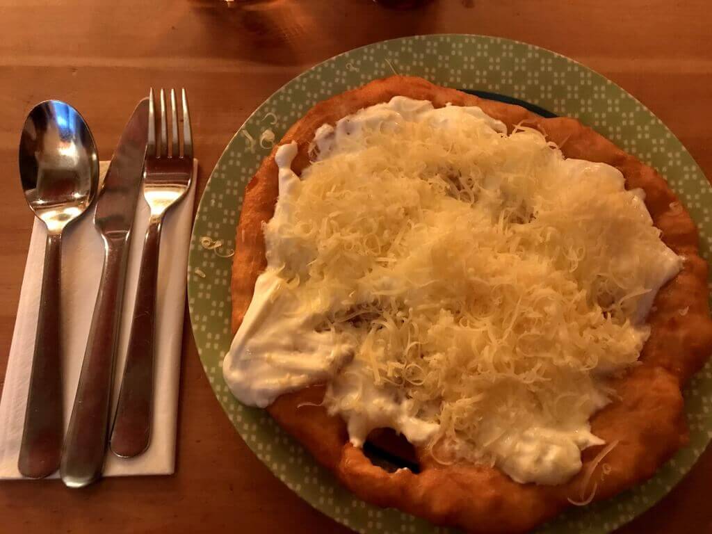 Langos papa, Budapest