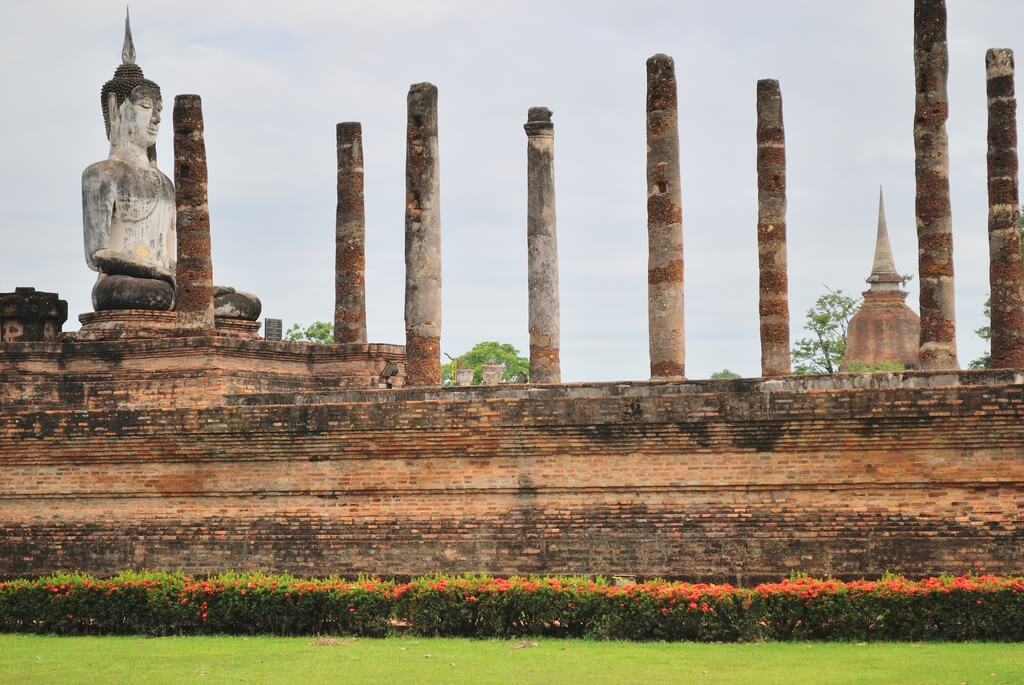 Wat Mahathat, zona intramuros de Sukhothai