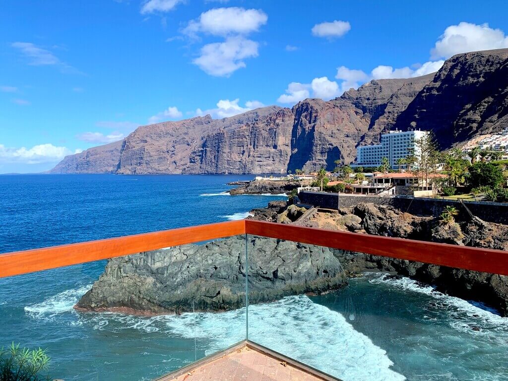 Los Gigantes desde el segundo mirador