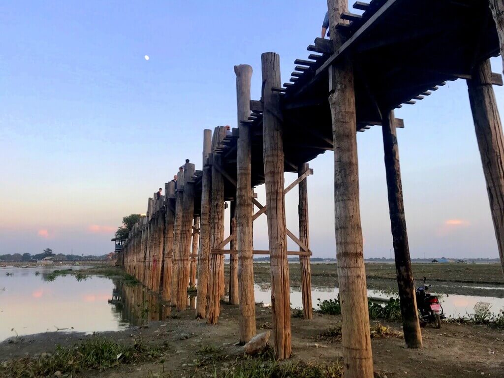 Atardecer en U bein Bridge