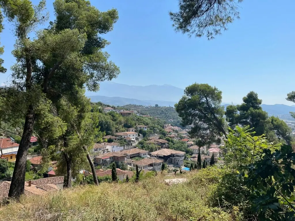 Berat desde el barrio de Kala