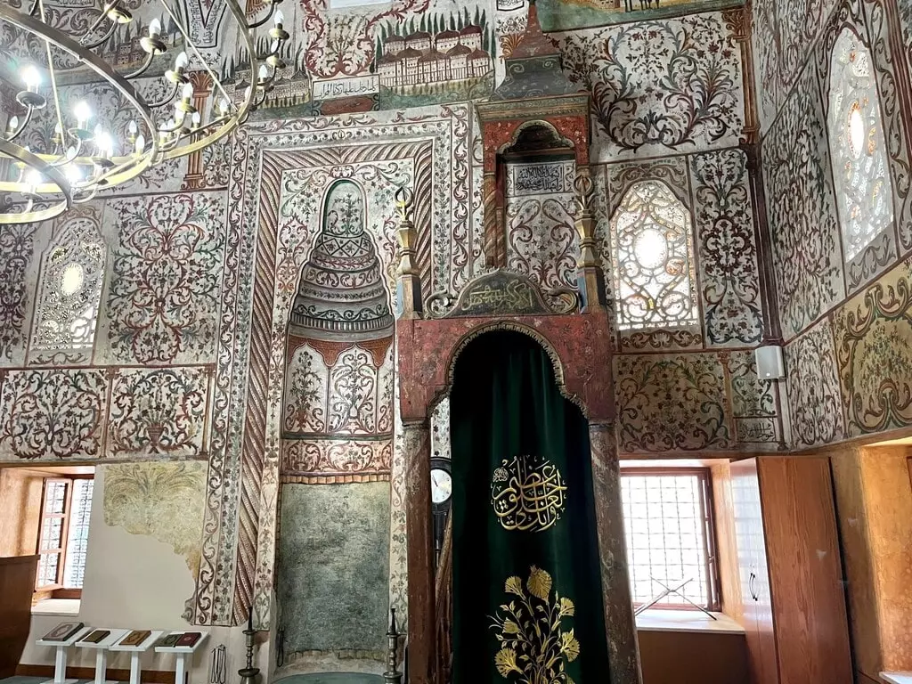 Interior Mezquita Et´hem Bey