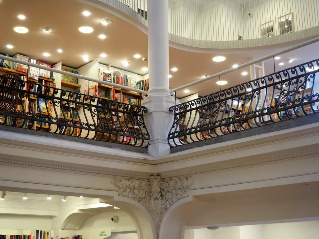 Interior de la librería