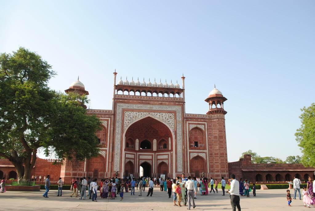 Gran Puerta (Darwaza-i-rauza)