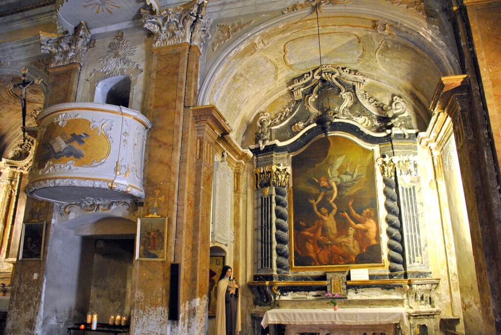 Interior iglesia