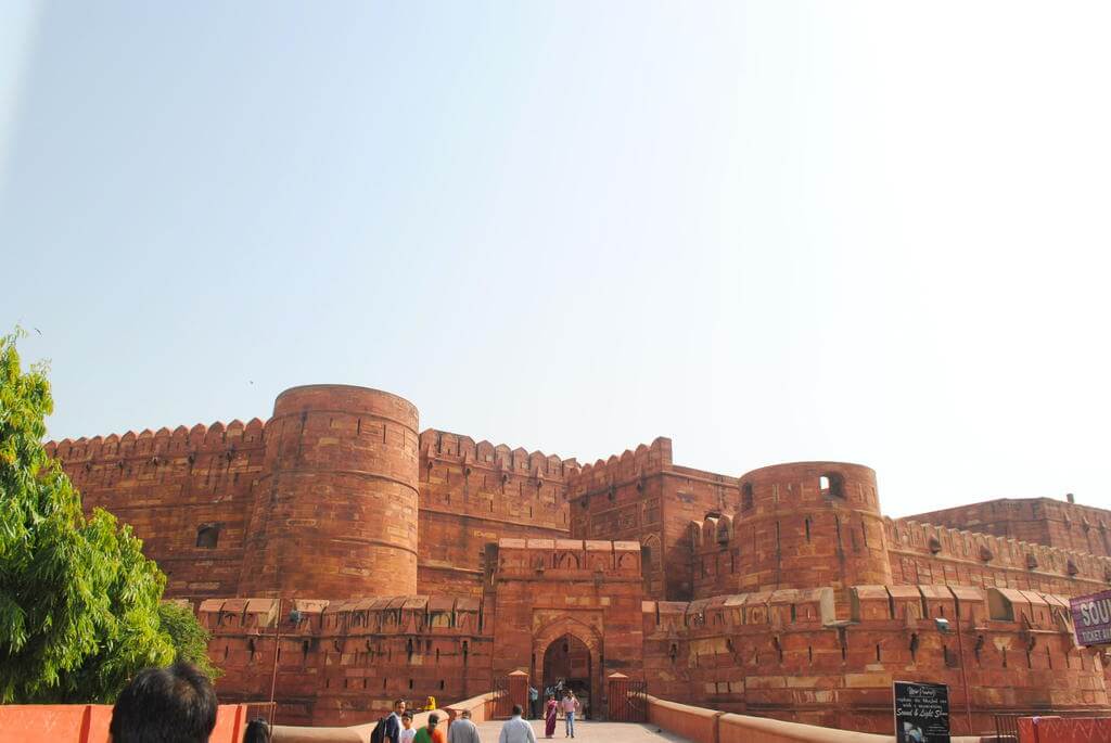 Puerta Amar Singhb Fuerte rojo de Agra