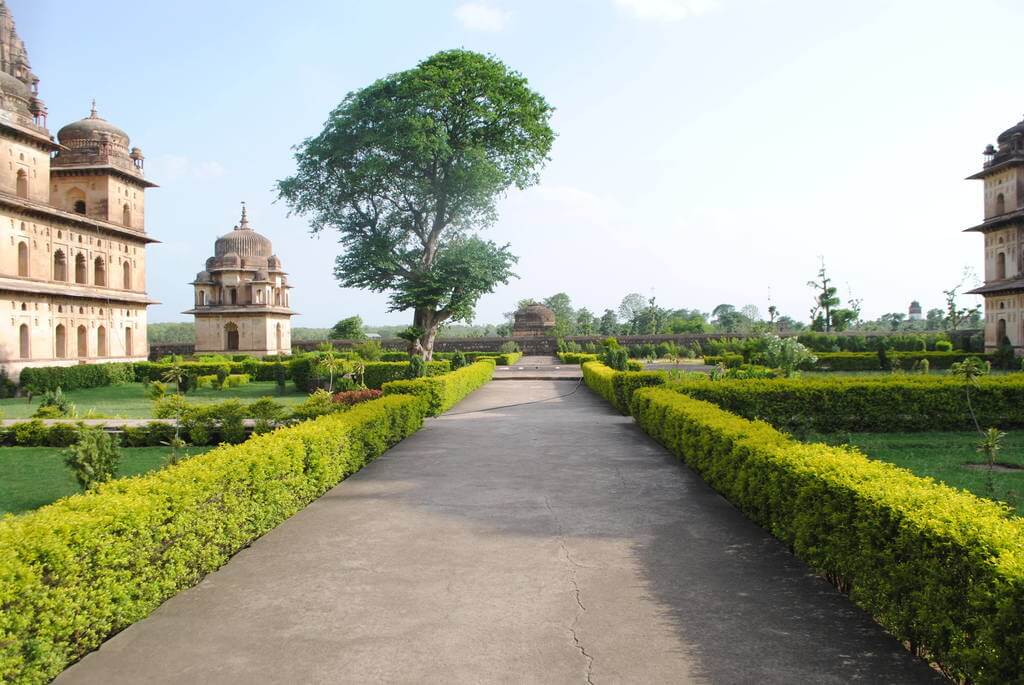 Recinto donde se encuentran los Cenotafios de Orchha