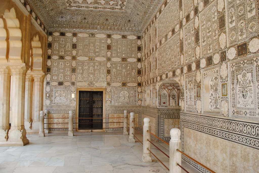 Interior Diwan-i-Kash