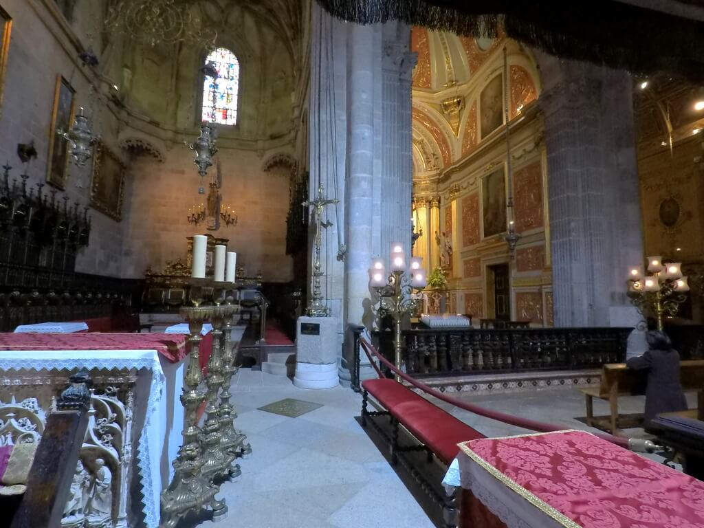 Interior de la catedral