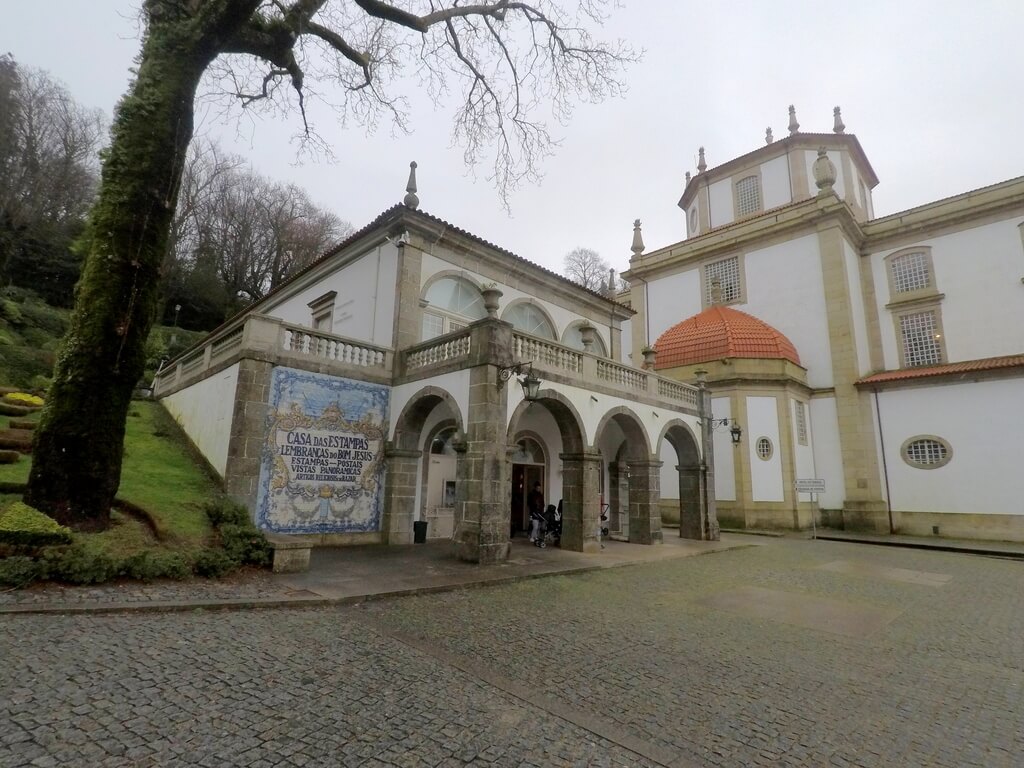 Edificio anexo a la Iglesia Bom Jesus